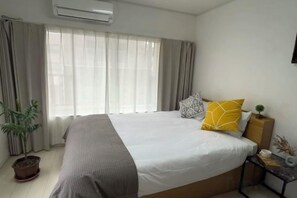 Unclassified image, 2 of 54, button - Relax House (Tokyo)