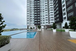 Outdoor pool - Amber Cove Melaka Sea view town (Melaka Tengah)