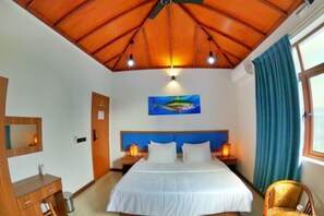 Cribs/infant beds - Blue Coral Vashafaru Maldives (Vashafaru)