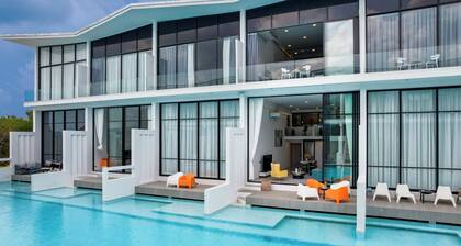 Pool Access Massive Townhouse
