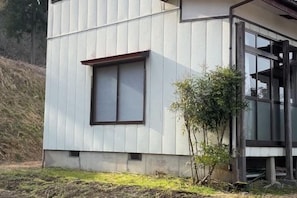 Unclassified image, 5 of 15, button - Bullfighting and Nishikigoi Traditional Culture Center (Ojiya)