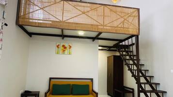 Familien-Vierbettzimmer | Wohnbereich