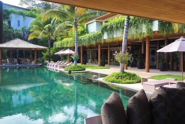 Outdoor pool - The Sawan (Phuket)