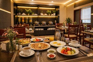 Restaurant - Grand FFOUR near Nehru Place, Delhi (New Delhi)