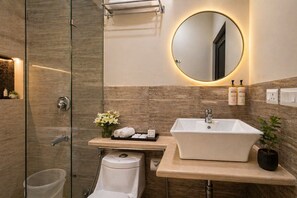 Standard Room | Bathroom | Shower, free toiletries, hair dryer, slippers - Grand FFOUR near Nehru Place, Delhi (New Delhi)