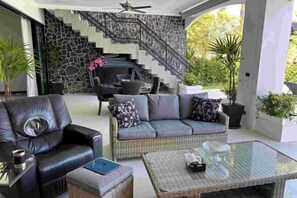Unclassified image, 2 of 87, button - Villa Viola 7 Bedroom, Fully Staffed, on the Golf Course (Phuket)