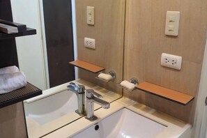 Unclassified image, 2 of 23, button - Contemporary Maison Studio Unit at Ortigas Center Pasig (Pasig)
