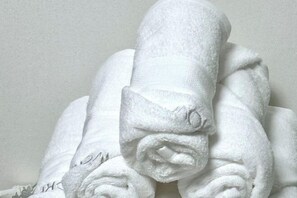 Bathroom amenities - GreenNarae Stay Sadang (Seoul)