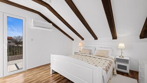 Bügeleisen/Bügelbrett, kostenloses WLAN, Bettwäsche