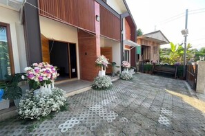 Gambar tidak terklasifikasi, 5 dari 20, tombol