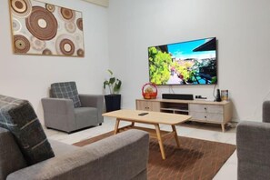 Room - Jiuhao Homestay 15pax Stay Near Airport & City by Greenage (Kota Kinabalu)