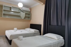 Room - Jiuhao Homestay 15pax Stay Near Airport & City by Greenage (Kota Kinabalu)