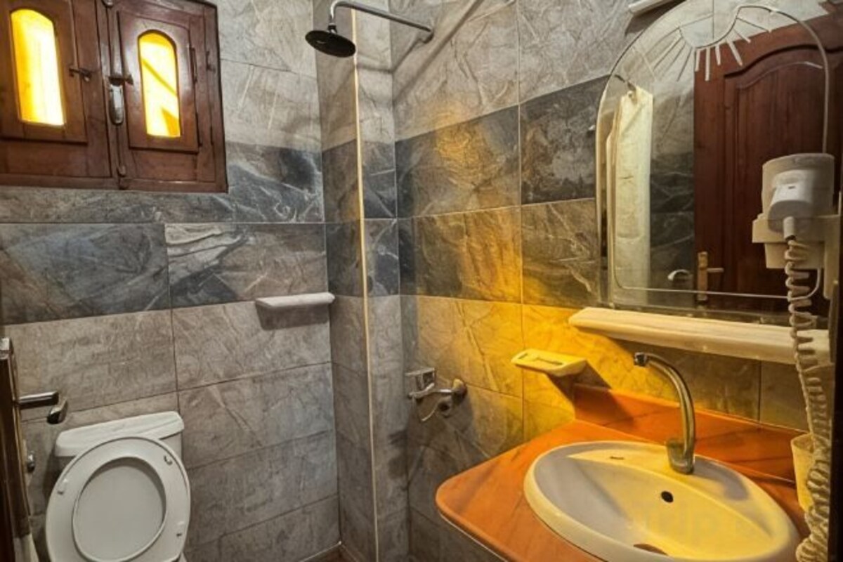 Bathroom | Free toiletries, bidet