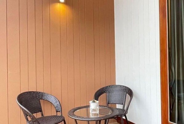 Khu ẩm thực ngoài trời