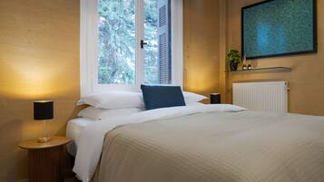 Nhà, quang cảnh vườn | Két bảo mật tại phòng, phòng cách âm, bàn ủi/dụng cụ ủi quần áo