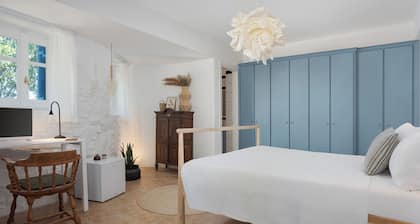 Elaia House Glyfada