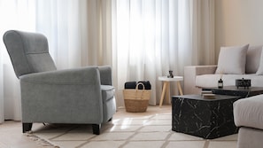 House, Garden View | Living room