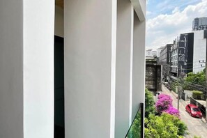Khuôn viên nơi lưu trú