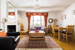 Room - 2 Bed Homely Apartment near British Museum (London)
