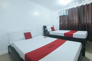 Room - RedDoorz @ LFamili Hotel Boracay (Boracay Island)