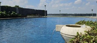 Danga Bay Coastal Comfort 3Br 8Pax w 3Balcony by Our Stay