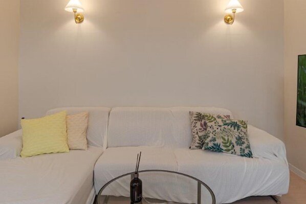 Room - Now Aewol (Jeju)