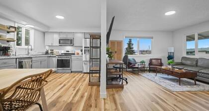 Remodeled PET Friendly Unit | Near Downtown Palmer