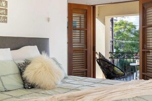 Room - Beach & Bay - Modern Family Stay Glenelg North (Glenelg North)