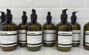 Bathroom amenities