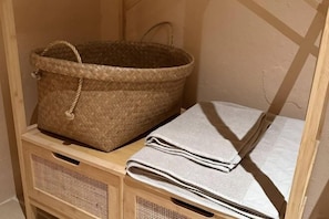 Cribs/infant beds - YAIMAII HOME-A tranquil stay in the heart of Luang Prabang (Luang Prabang)