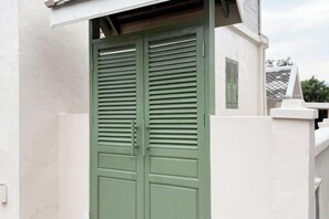 บริเวณภายนอก