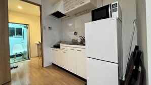 Private kitchen - SEISEN homestay (Osaka)