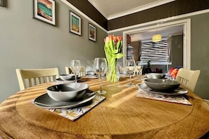 Dining - Freeston Great for Contractors or Family Holidays (Cleethorpes)