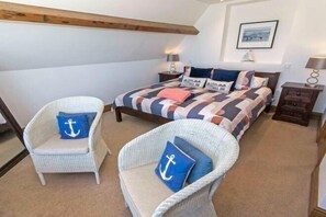 Room - Stables - BEST Sea views in Croyde! Sleeps 8 (Croyde)