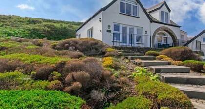 Stables - BEST Sea views in Croyde! Sleeps 8