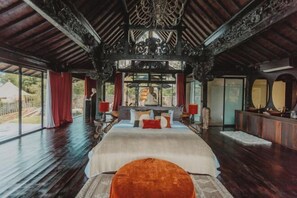 Room - Villa Cella Bella : New! Temple Villa ( Bali instaworthy villa ) (Bali)