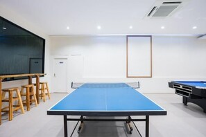 Room - Tropic Loft Private Gigantic 14BD Pool Villa - VVP31.14 (Sattahip)