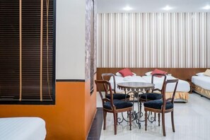 Room - Tropic Loft Private Gigantic 14BD Pool Villa - VVP31.14 (Sattahip)