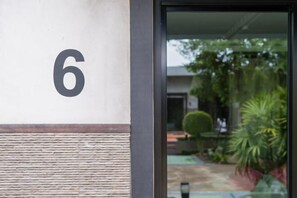 Room - Tropic Loft Private Gigantic 14BD Pool Villa - VVP31.14 (Sattahip)