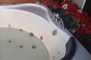 Miscellaneous - BMF Homestay Jacuzzi (Tacloban)