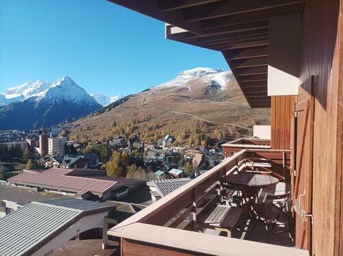 70 m2 pied des pistes vue spectaculaire