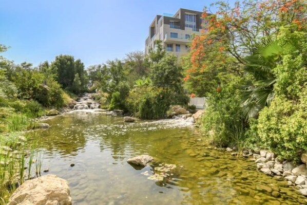 Property grounds - Stella Stays Marvellous 1Bdr Barari (Dubai)