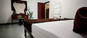 Sandila Surf and Stay - Hiriketiya