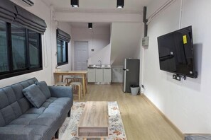 Room - Cloud9 Hometel BTS Krungthonburi Station (Bangkok)