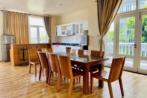Unclassified image, 3 of 30, button - 4 bedroom Seafront Soan Villa - Sealinks Mui Ne (Phan Thiet)