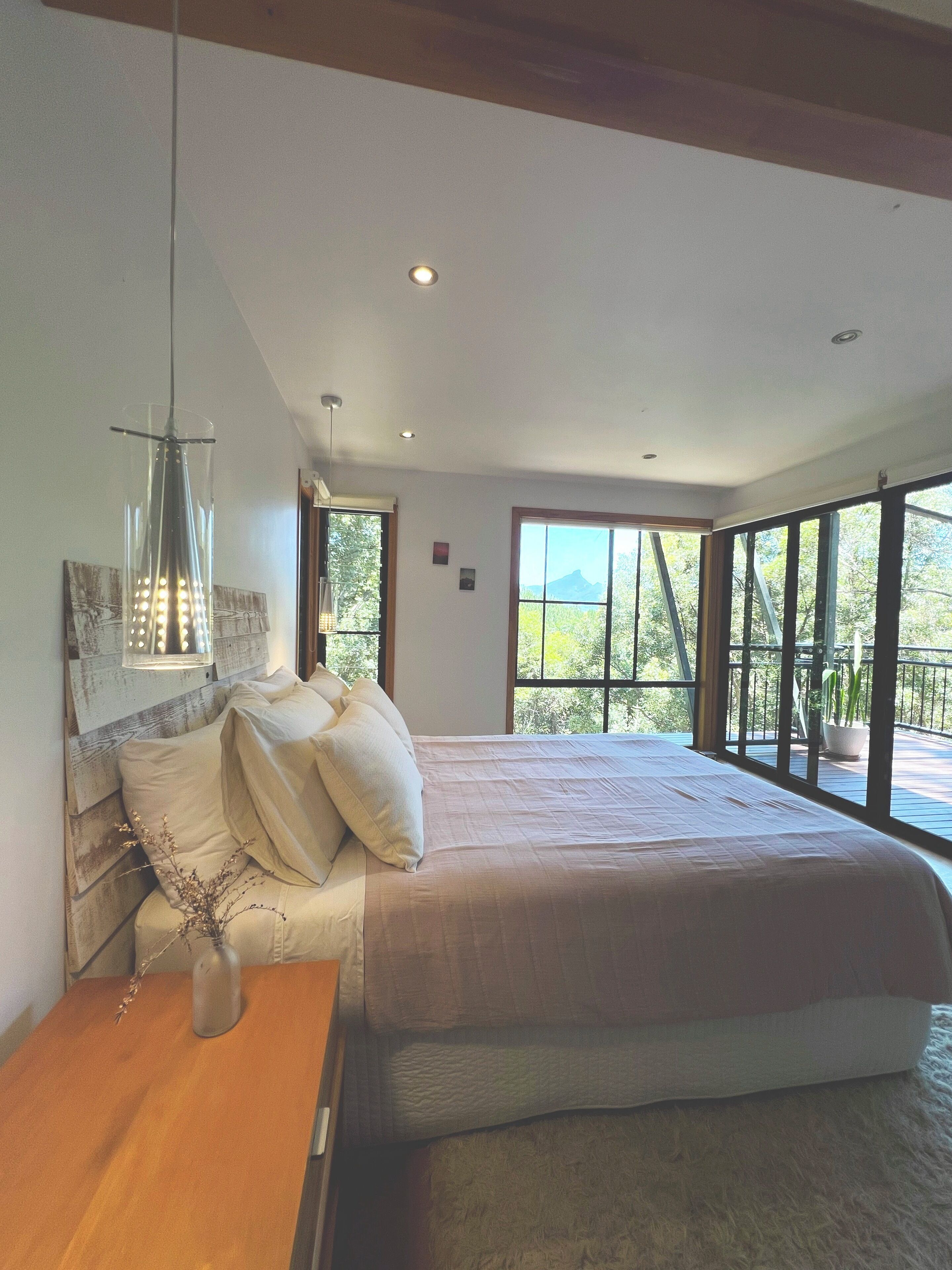 1 غرفة نوم ومكواة/لوح كي وخدمة الإنترنت وملاءات أسرّة