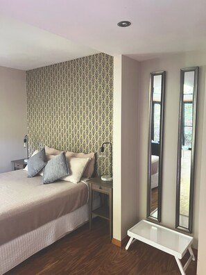 2 makuuhuonetta, silitysrauta/-lauta, internet, vuodevaatteet