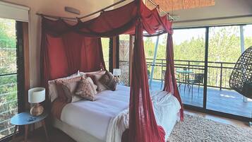 1 bedroom, iron/ironing board, internet, bed sheets