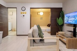 Room - YS Maison 302｜Direct train to Tsutenkaku, Shinsekai, and Shinsaibashi in 5 minutes (Osaka)