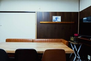 Room - 2-13 people "Atami Aji no Kaze"/Parking available for up to 3 cars (Atami)